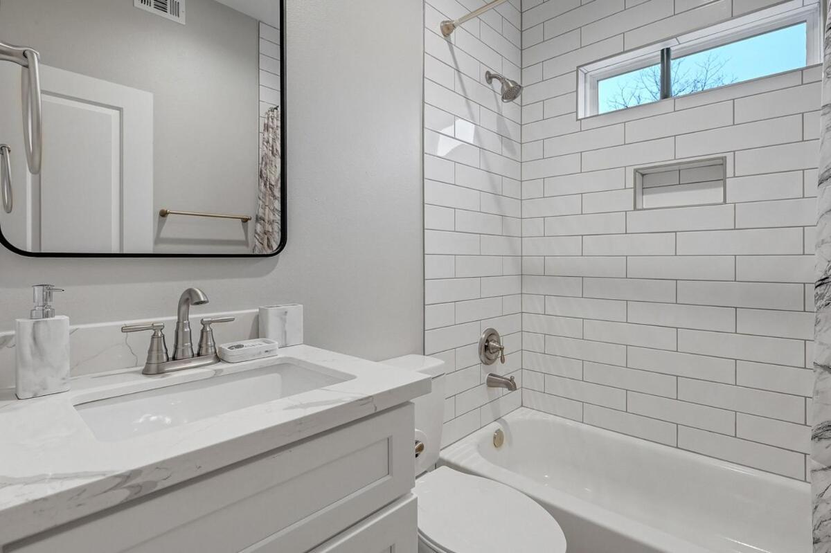 Holiday home Sleeps 7 10 Min Downtown, Nrg, Med Center, Mall!