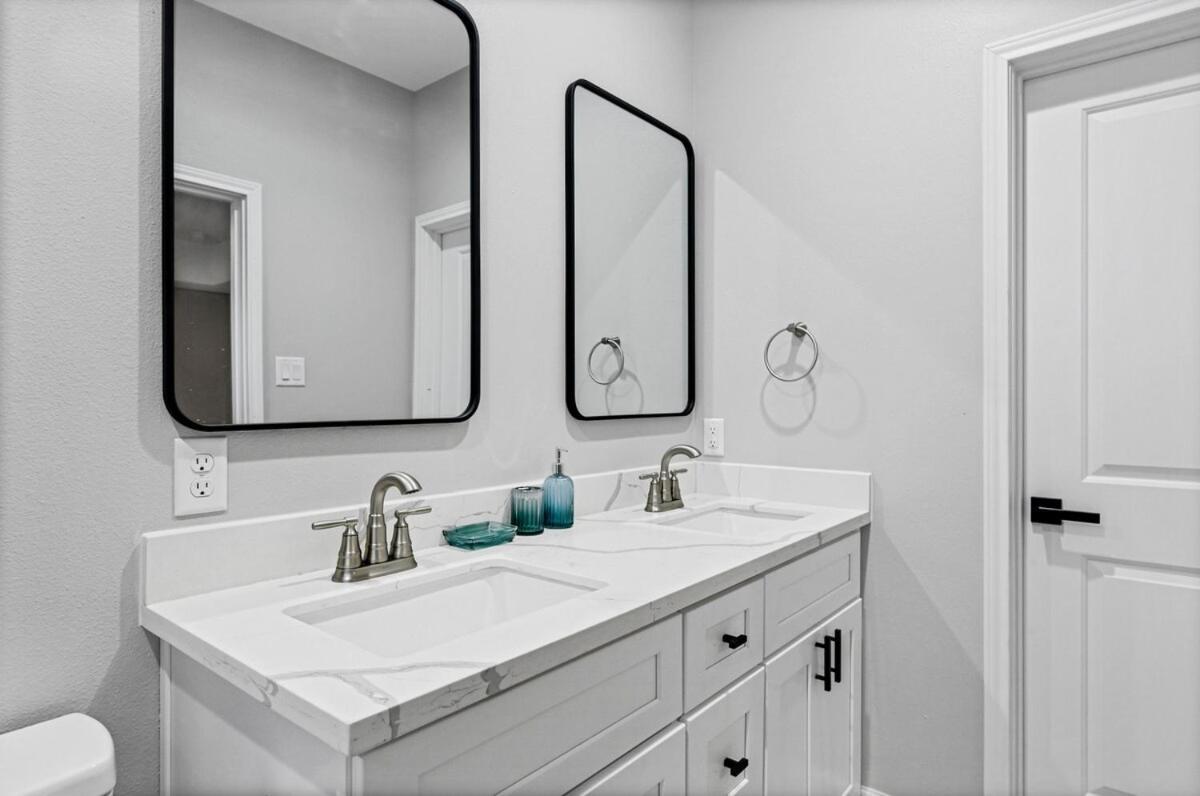 Holiday home Sleeps 7 10 Min Downtown, Nrg, Med Center, Mall! Houston