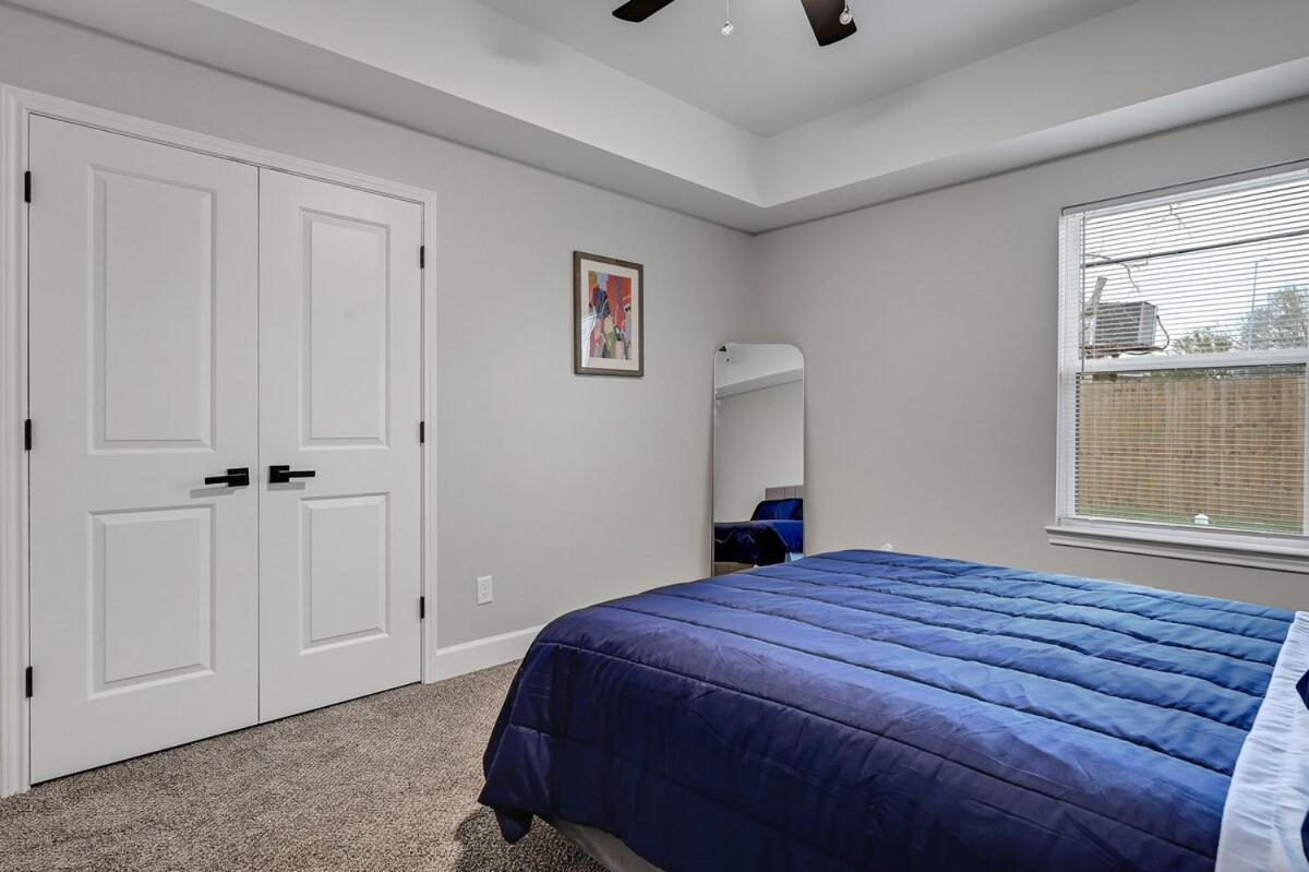 Sleeps 7 10 Min Downtown, Nrg, Med Center, Mall!