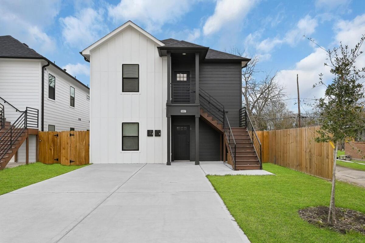 Sleeps 7 10 Min Downtown, Nrg, Med Center, Mall! Holiday home Houston